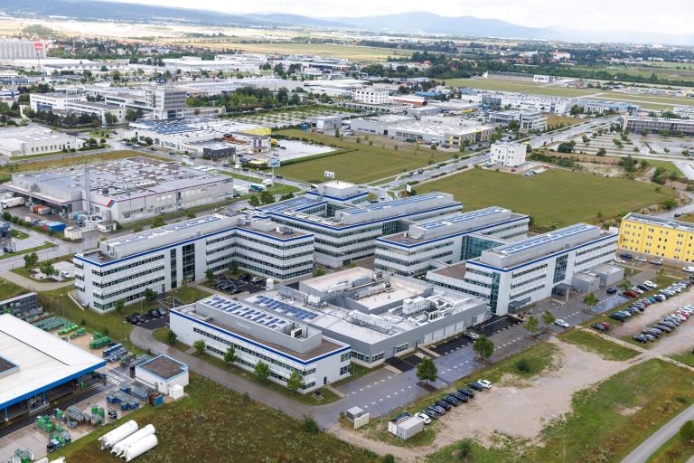 Luftbildansicht Technologie- und Forschungszentrum von Südostenen aus