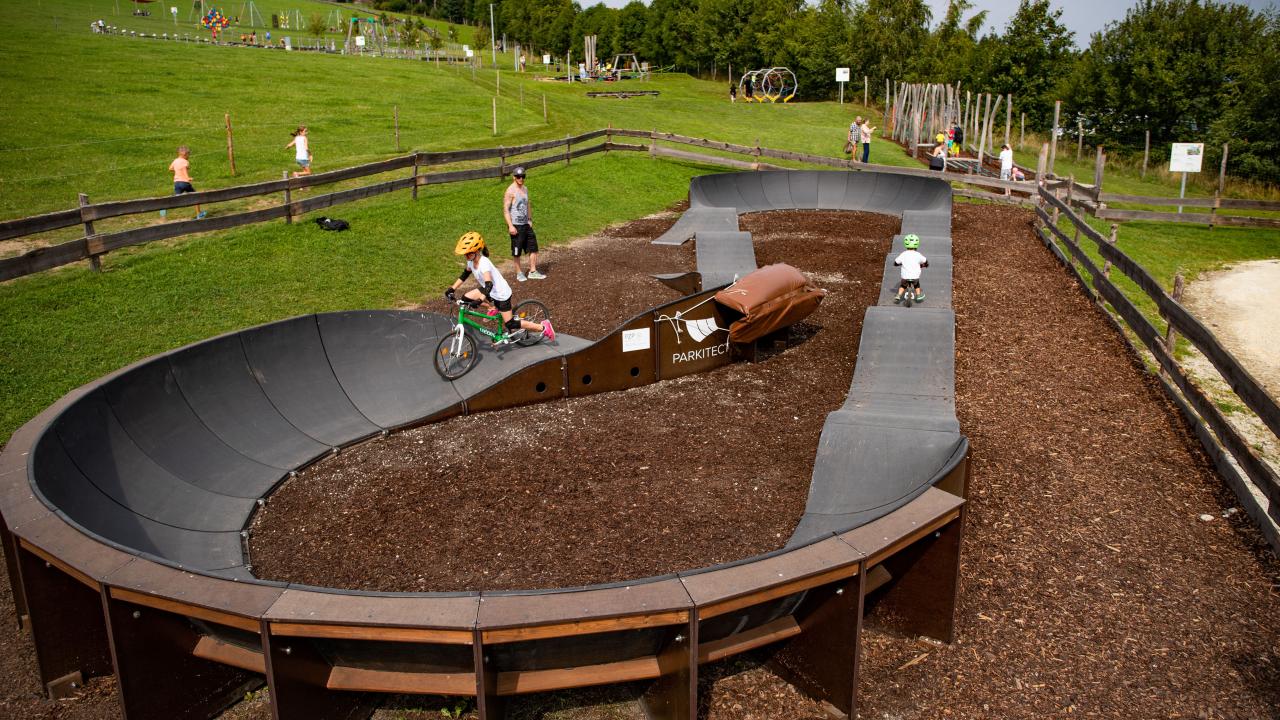 MiniBike Park in St. Corona am Wechsel mit Wellenbahn