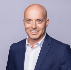 Portraitfoto Michael Ecker