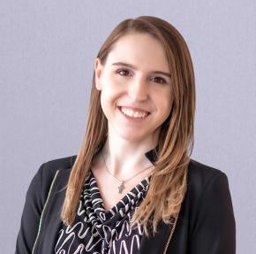 Portraitfoto Michaela Neschner