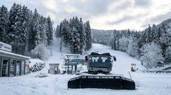 Pistenraupe im Einsatz