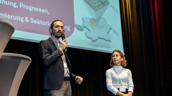 Speaker auf der Bühne