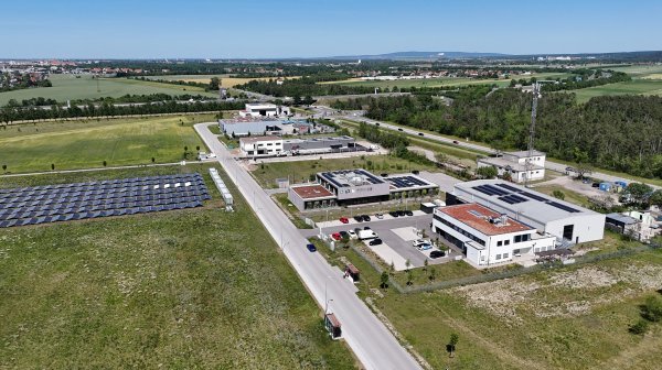 Drohnenaufnahme Wirtschaftspark Föhrenwald von Süden aufgenommen