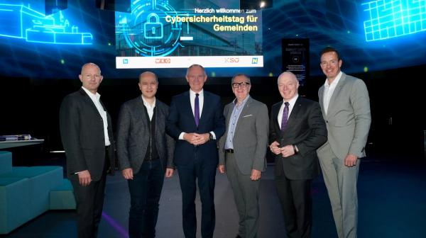 Herrengruppen-Foto: Cybersicherheitstag für Gemeinden