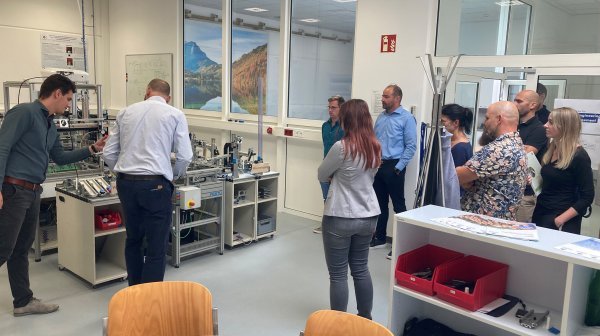 Besichtigung des Factory lab