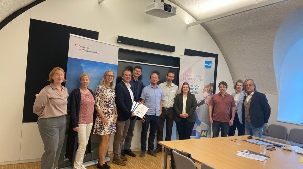 Teilnehmerinnen und Teilnehmer des Technopol-Frühstücks in Wieselburg